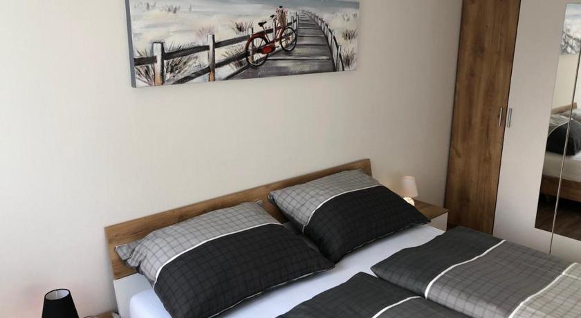 Apartment 4 photo