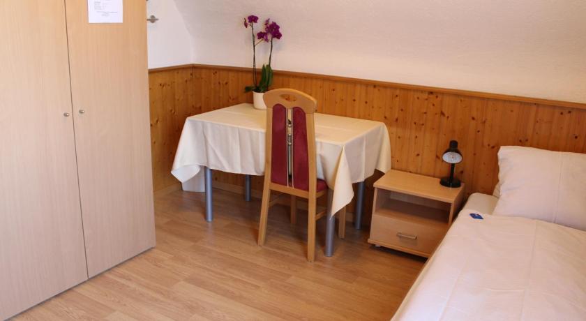Hotel Glarnisch Hof photo