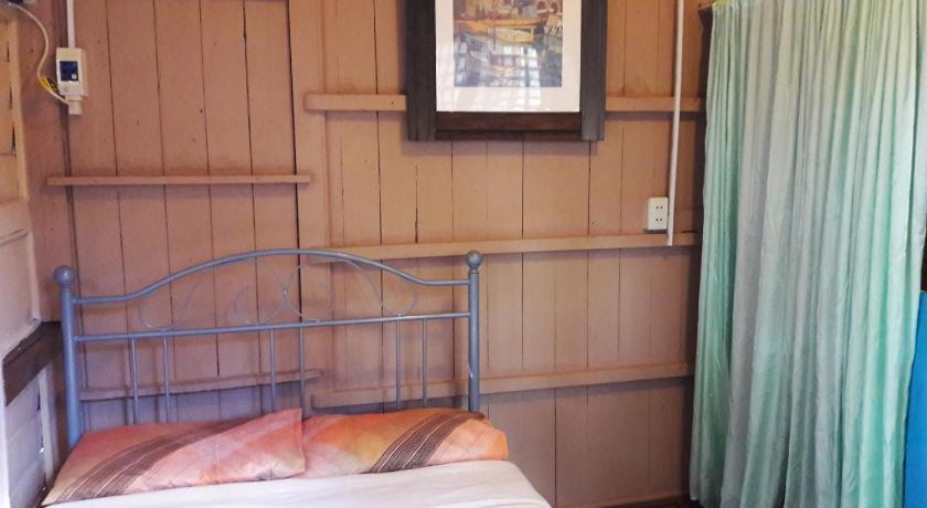Image of Large Single Room 3