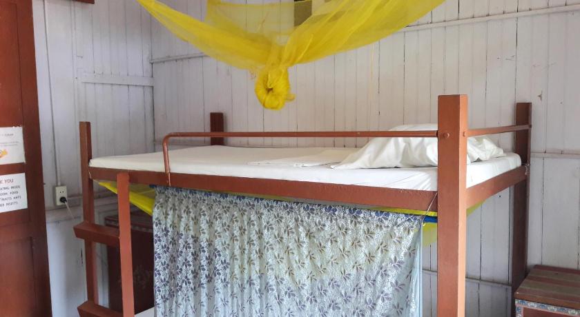Image of Bed in 4-Bed Mixed Dormitory Air Con Room 1 2