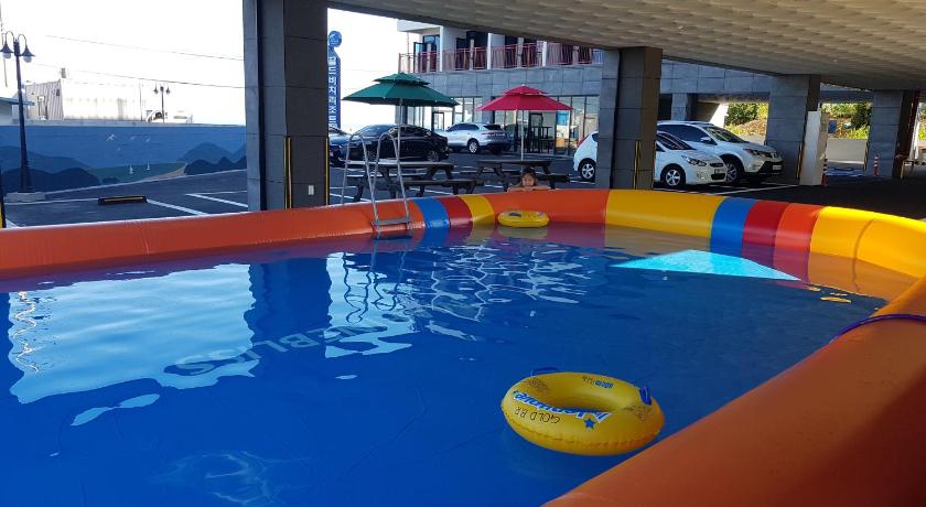 Gold Beach Resort photo