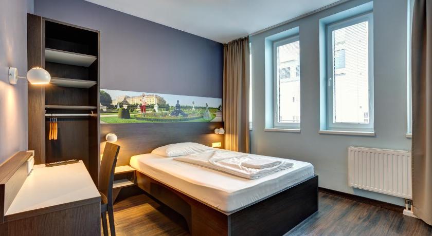 MEININGER Hotel Wien Downtown Sissi photo