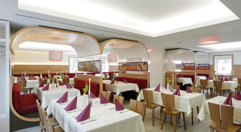 赖歇尔斯博伊伦 Hotel zur Post 酒店 大堂