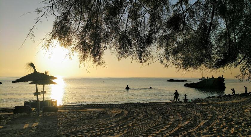 Zhimbad B&B by the sea photo