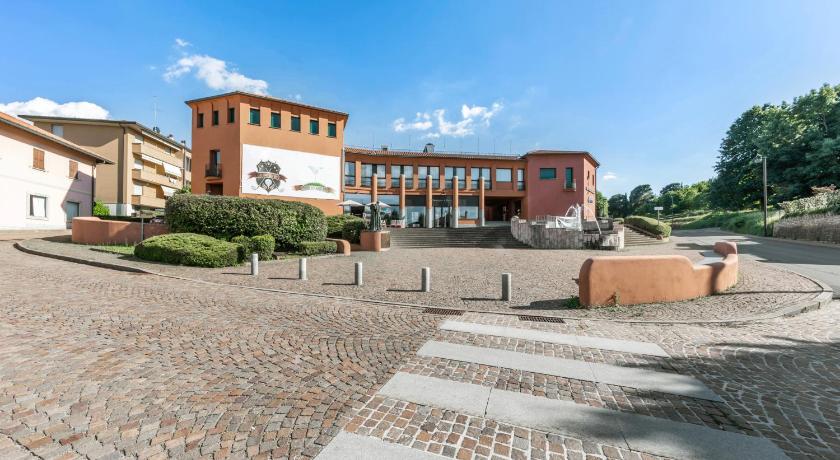 Lake Como Golf Hotel