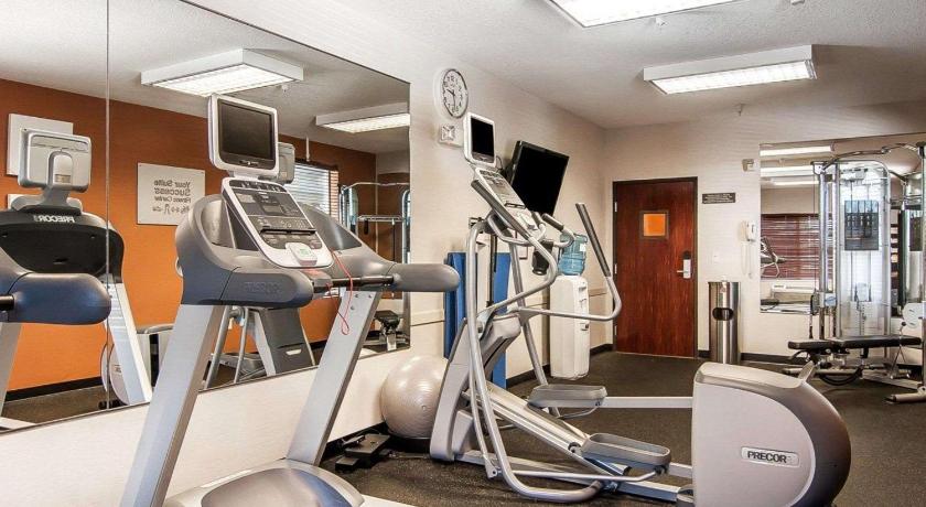 レドモンド (オレゴン州) Comfort Suites Redmond Airport 2つ星 ホテル 外観