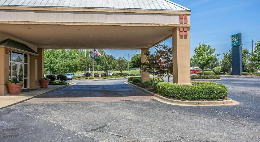 QUALITY INN SUMTER photo