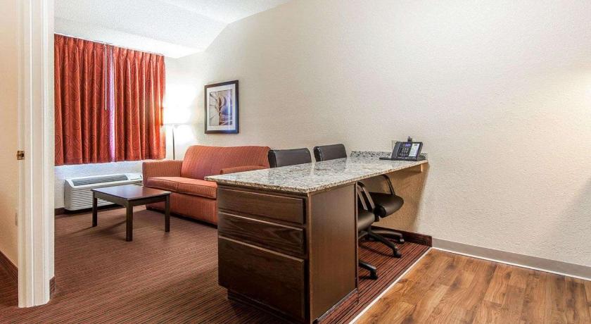 MainStay Suites Knoxville Airport