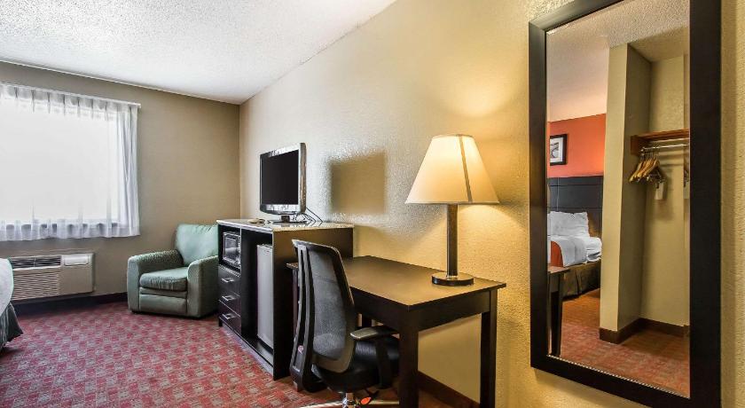 Quality Inn & Suites