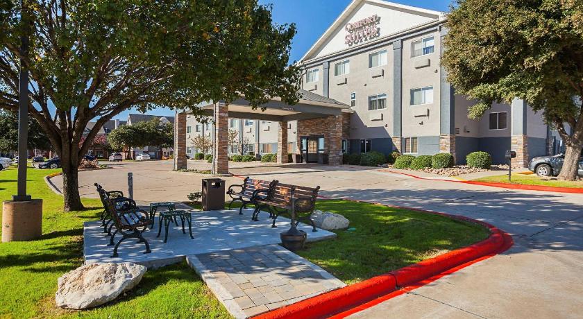 Comfort Suites Lewisville