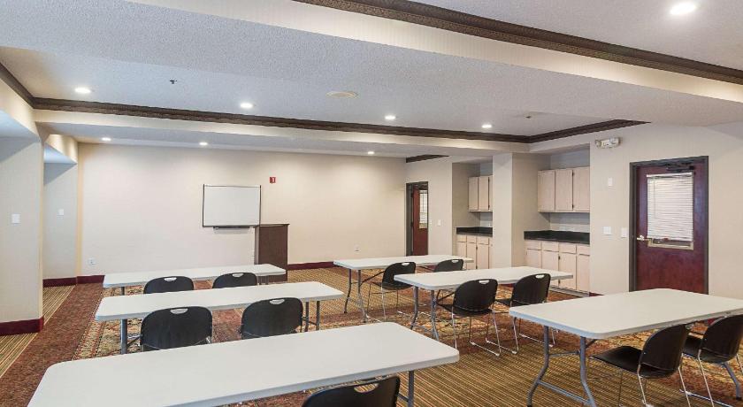 Quality Inn and Suites Westchase