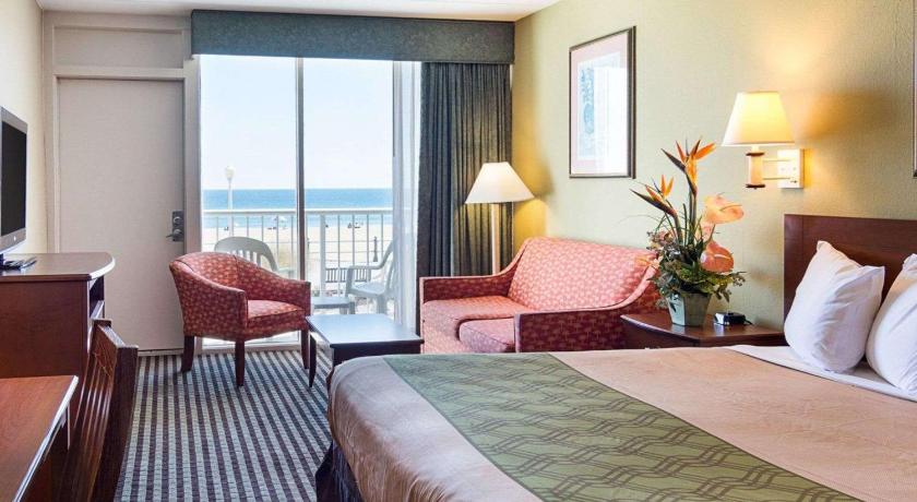 Econo Lodge Virginia Beach - On The Ocean