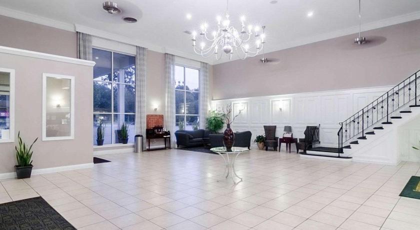 Rodeway Inn & Suites Williamsburg Central photo