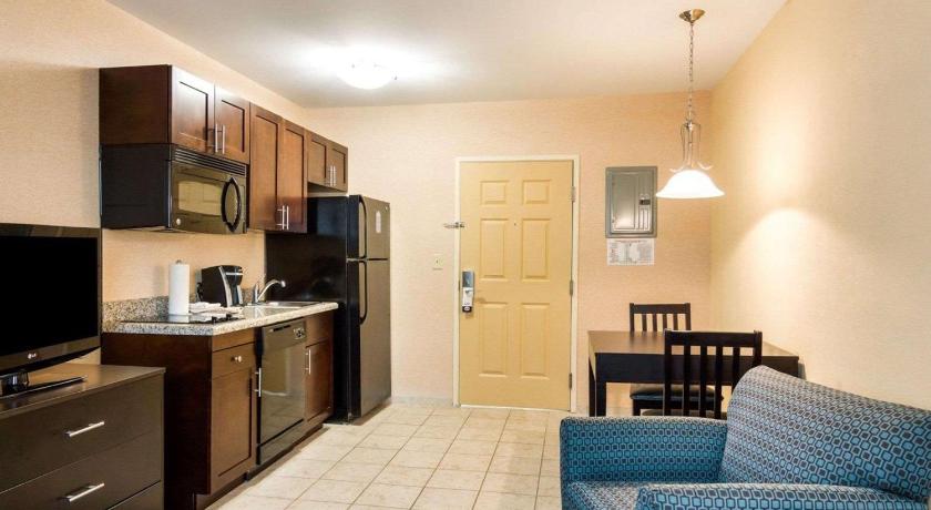 Suburban Extended Stay Hotel Quantico