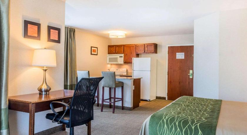 Comfort Inn and Suites South Burlington