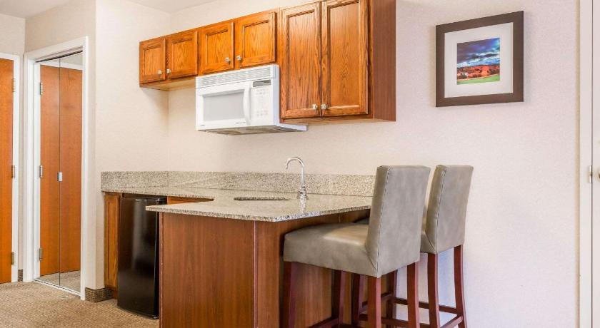 Comfort Inn and Suites South Burlington