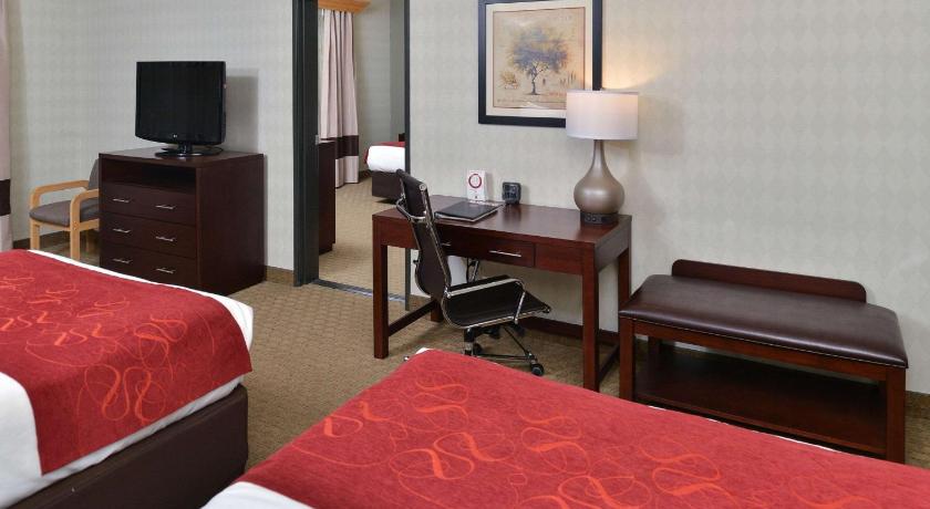 Comfort Suites Airport Tukwila Seattle