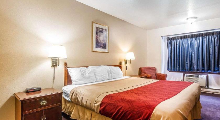 Rodeway Inn and Suites WI Madison-Northeast