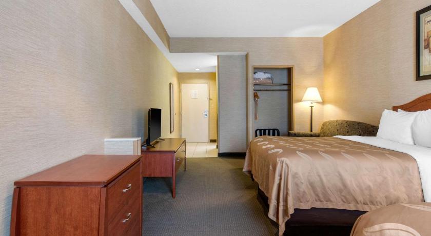 Quality Inn & Suites Benton - Draffenville