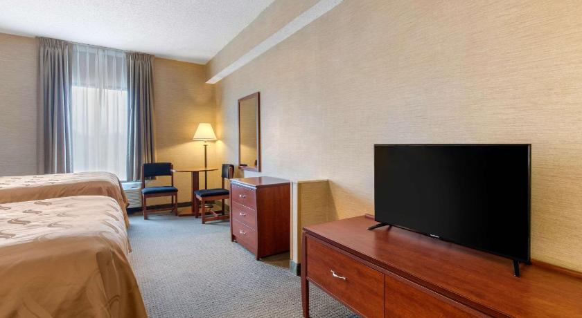 Quality Inn & Suites Benton - Draffenville