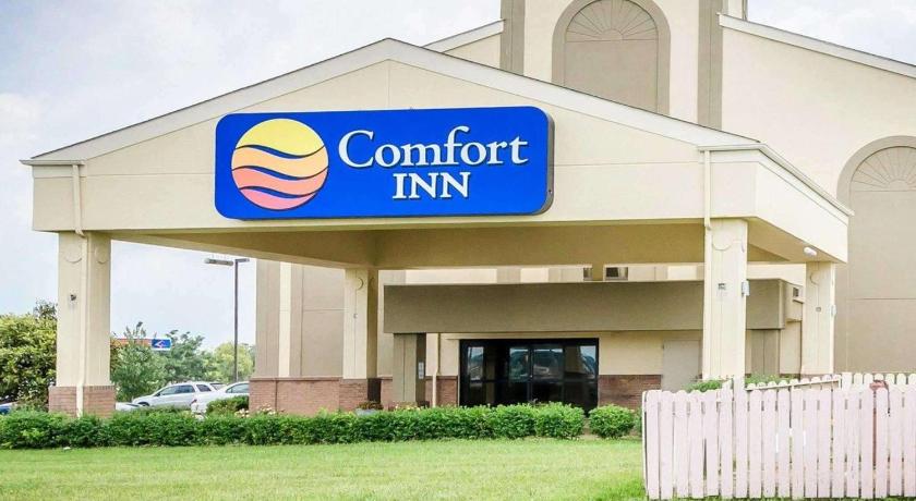 Comfort Inn photo