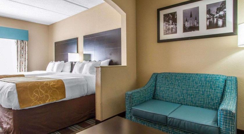 Comfort Suites Airport