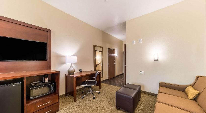 Comfort Suites Grand Prairie - Arlington North