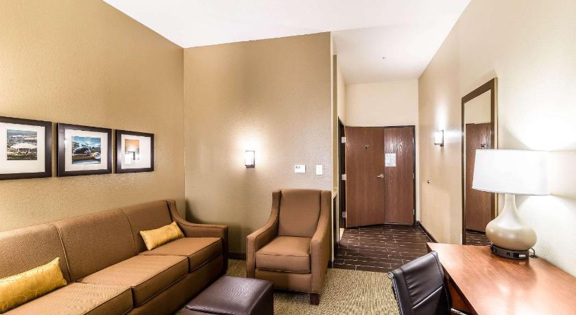 Comfort Suites Grand Prairie - Arlington North