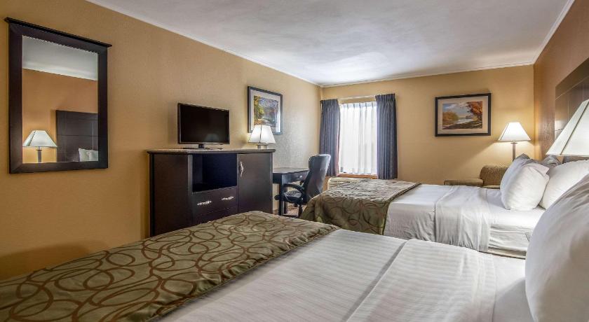 Quality Inn Tully I-81