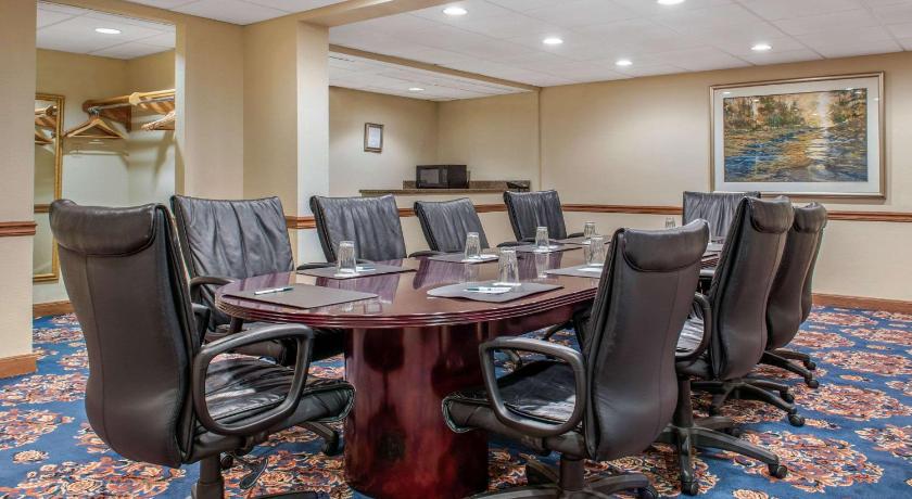 Quality Hotel Conference Center Cincinnati Blue Ash