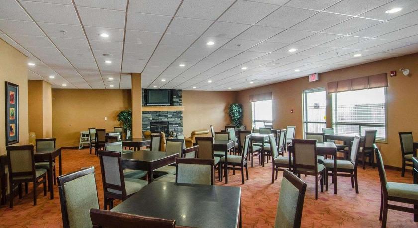 Quality Inn & Suites Grand Prairie