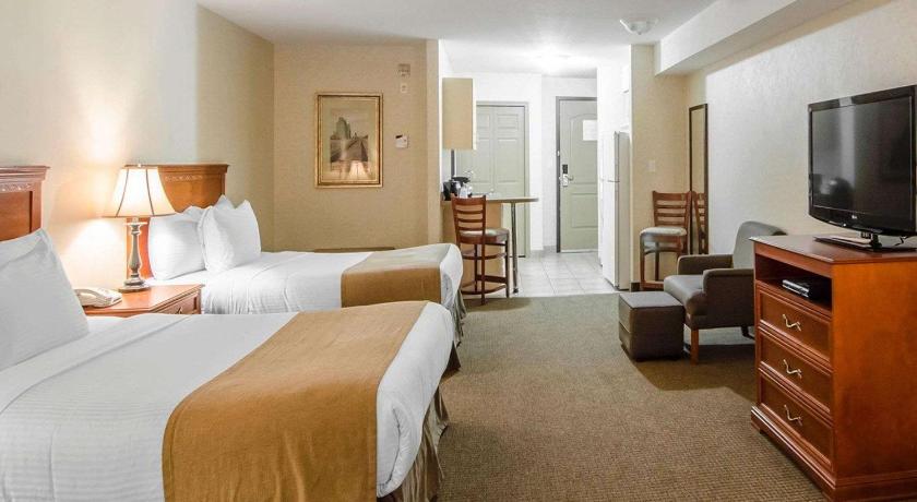 Quality Inn & Suites Grand Prairie