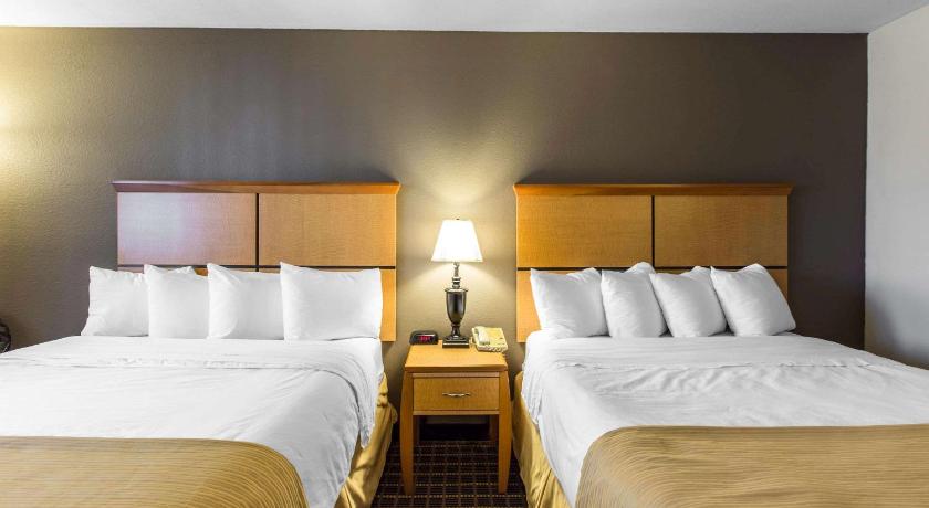 Quality Inn & Suites Summit County Silverthorne