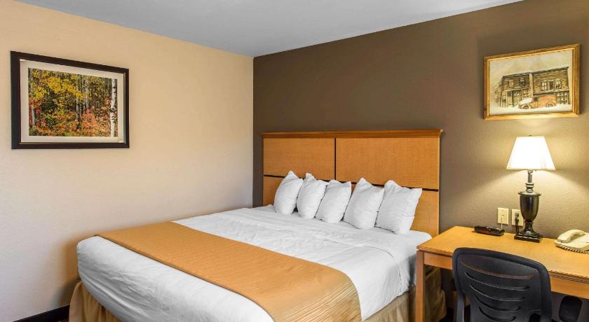 Quality Inn & Suites Summit County Silverthorne