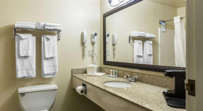 Quality Inn & Suites Summit County Silverthorne