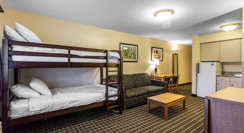 Quality Inn & Suites Summit County Silverthorne