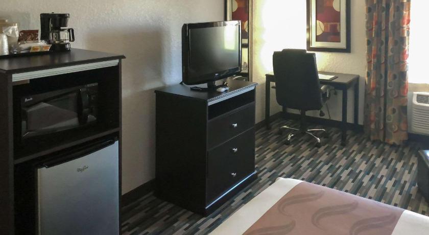 Quality Inn & Suites Denver International Airport