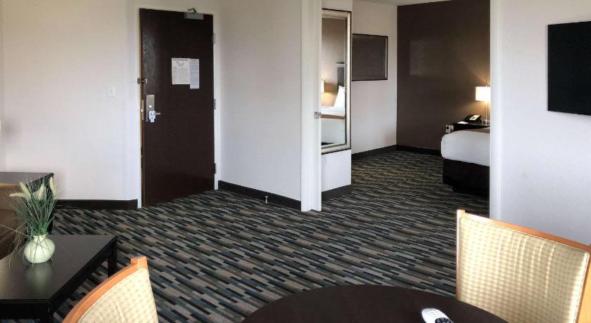 Quality Inn & Suites Denver International Airport