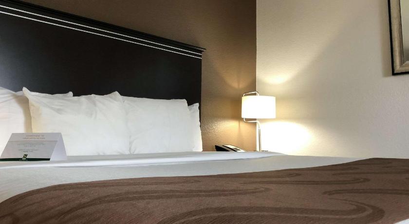 Quality Inn & Suites Denver International Airport