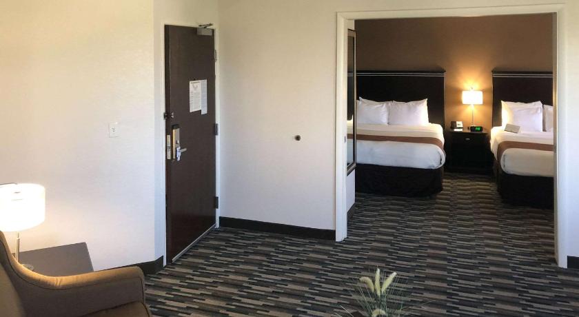 Quality Inn & Suites Denver International Airport