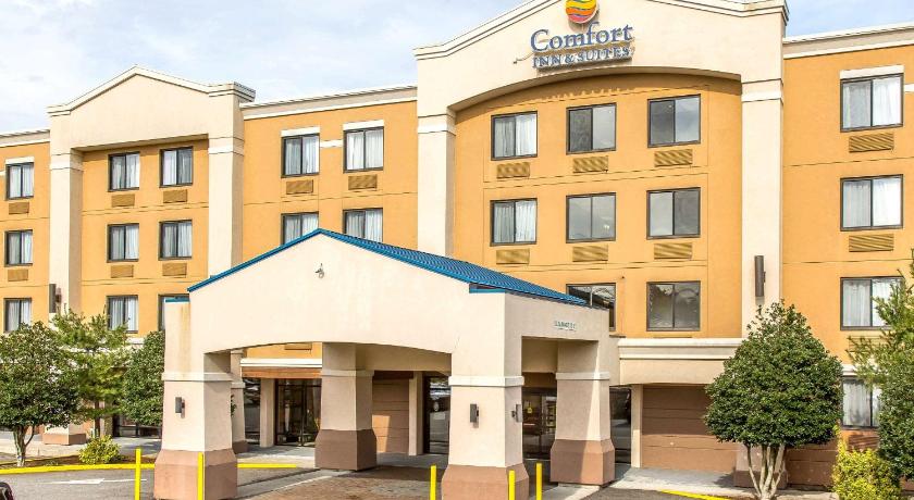 Comfort Inn & Suites