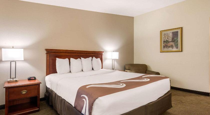 Quality Inn & Suites Tarpon Springs South