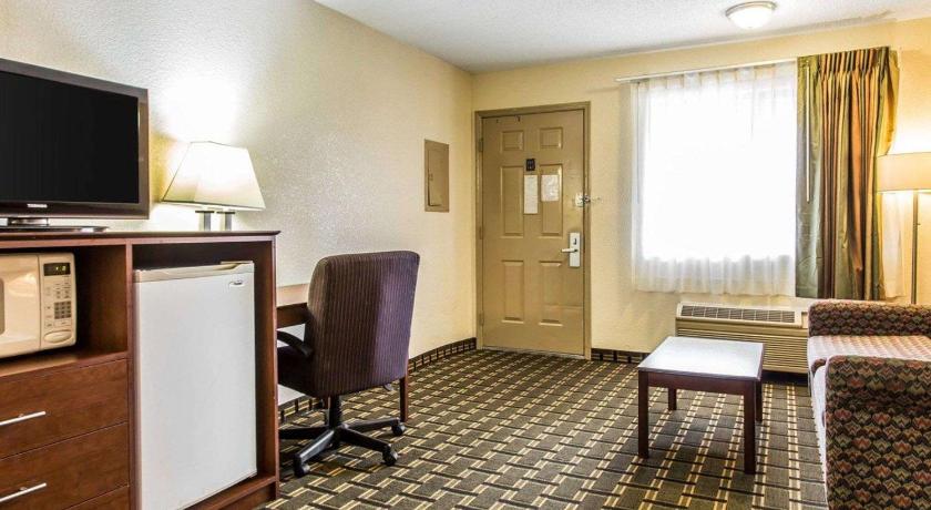 Quality Inn & Suites Morrow Atlanta South