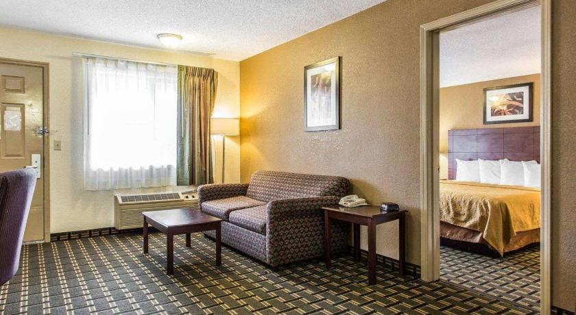 Quality Inn & Suites Morrow Atlanta South