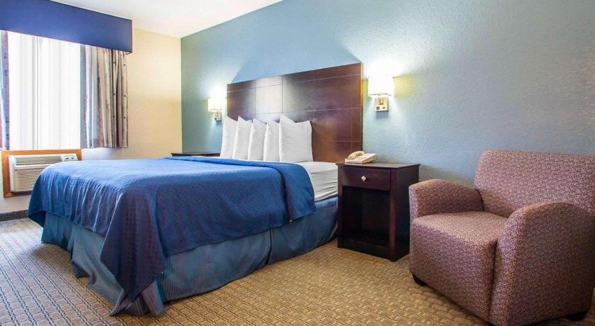 Quality Inn & Suites Ankeny-Des Moines