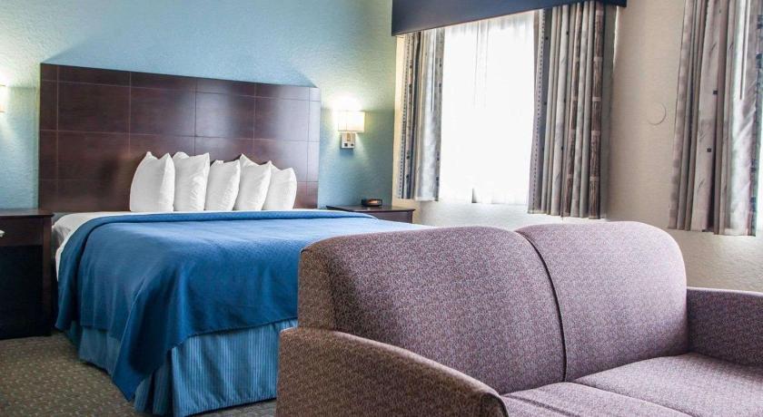 Quality Inn & Suites Ankeny-Des Moines