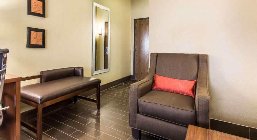 Comfort Suites Effingham