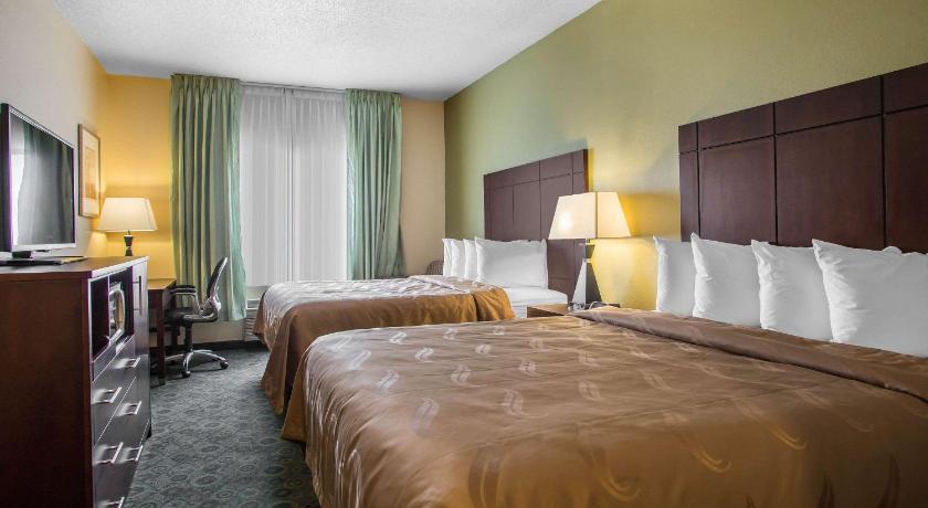 Quality Inn & Suites Bloomington