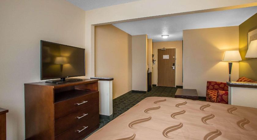 Quality Inn & Suites Bloomington