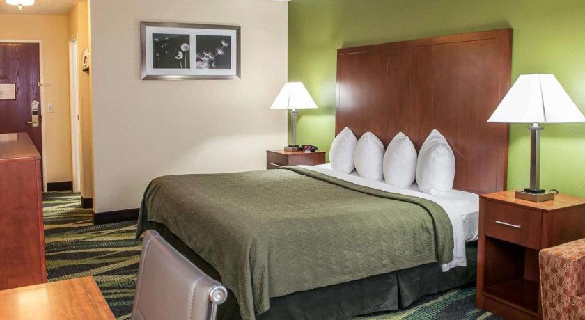 Quality Inn & Suites South Bend Airport